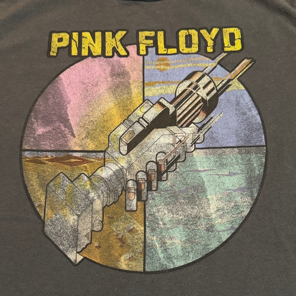 Pink Floyd Dark Gray Tee with Vibrant Design - Picture 2 of 5